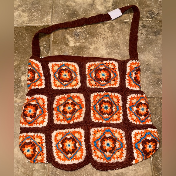Free People Granny Squares Catch Me Crochet Tote Bag NEW - Picture 7 of 11